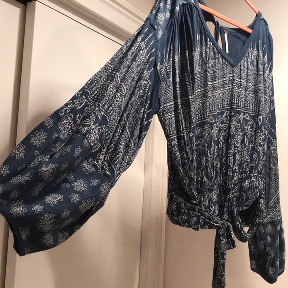 Free people Top - Picture 2 of 3